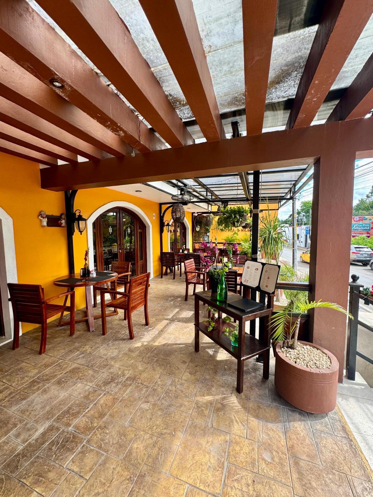El Zaguan Colonial By Guruhotel Βαγιαδολίδ Εξωτερικό φωτογραφία