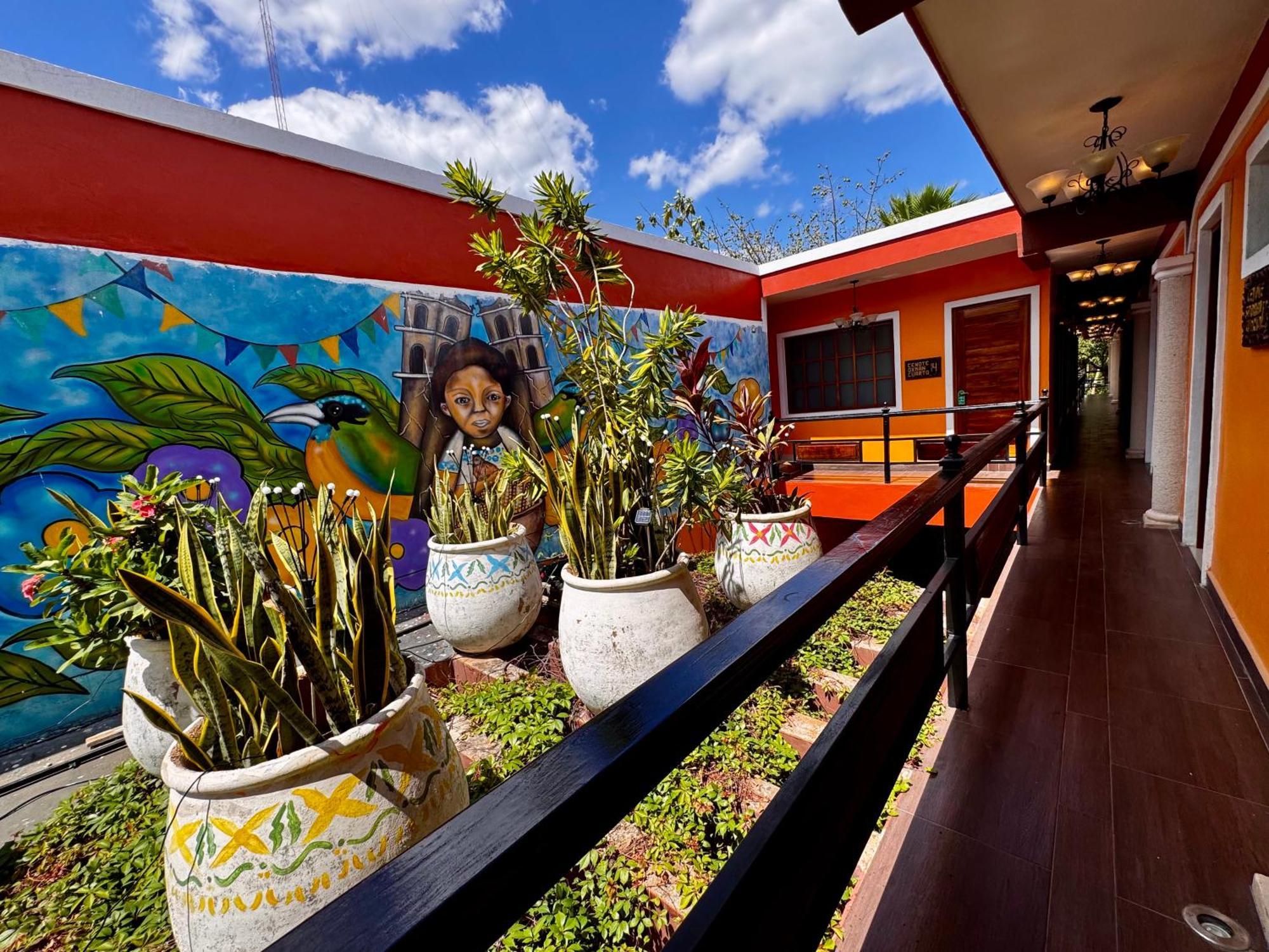 El Zaguan Colonial By Guruhotel Βαγιαδολίδ Εξωτερικό φωτογραφία