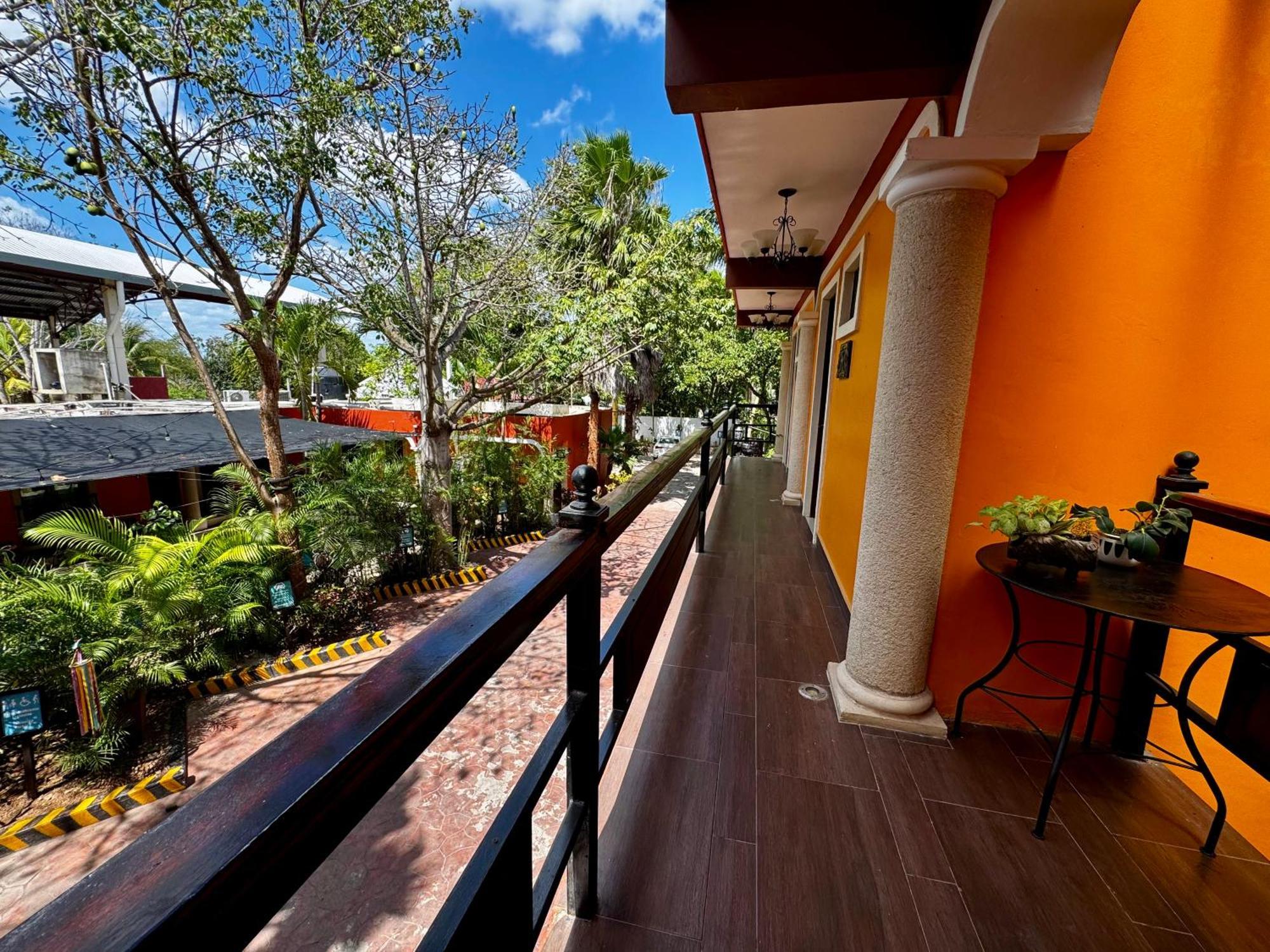 El Zaguan Colonial By Guruhotel Βαγιαδολίδ Εξωτερικό φωτογραφία